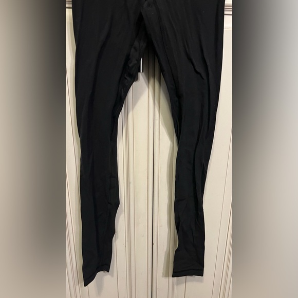 LULULEMON - INSTILL Black High-Rise Leggings -Size 4 - 25” - Picture 7 of 7
